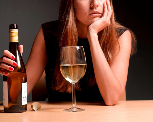 Анонимное лечение женского алкоголизма в Аксае